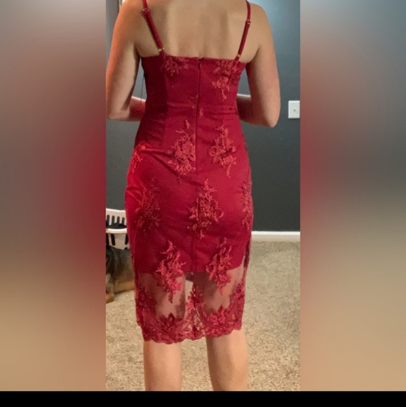 Guess Size 4 Red Lace Dress - Picture 3 of 10